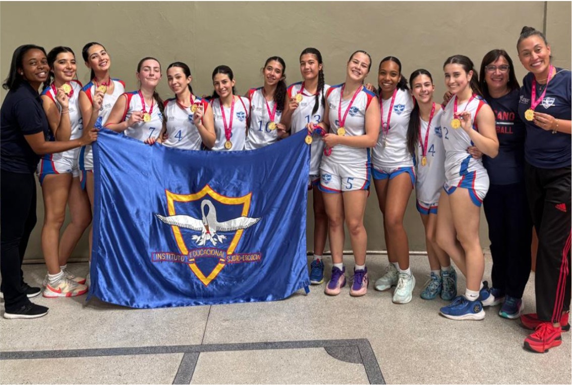 Nossos alunos conquistam 3 medalhas de ouro e 1 bronze no JEMG - fase regional