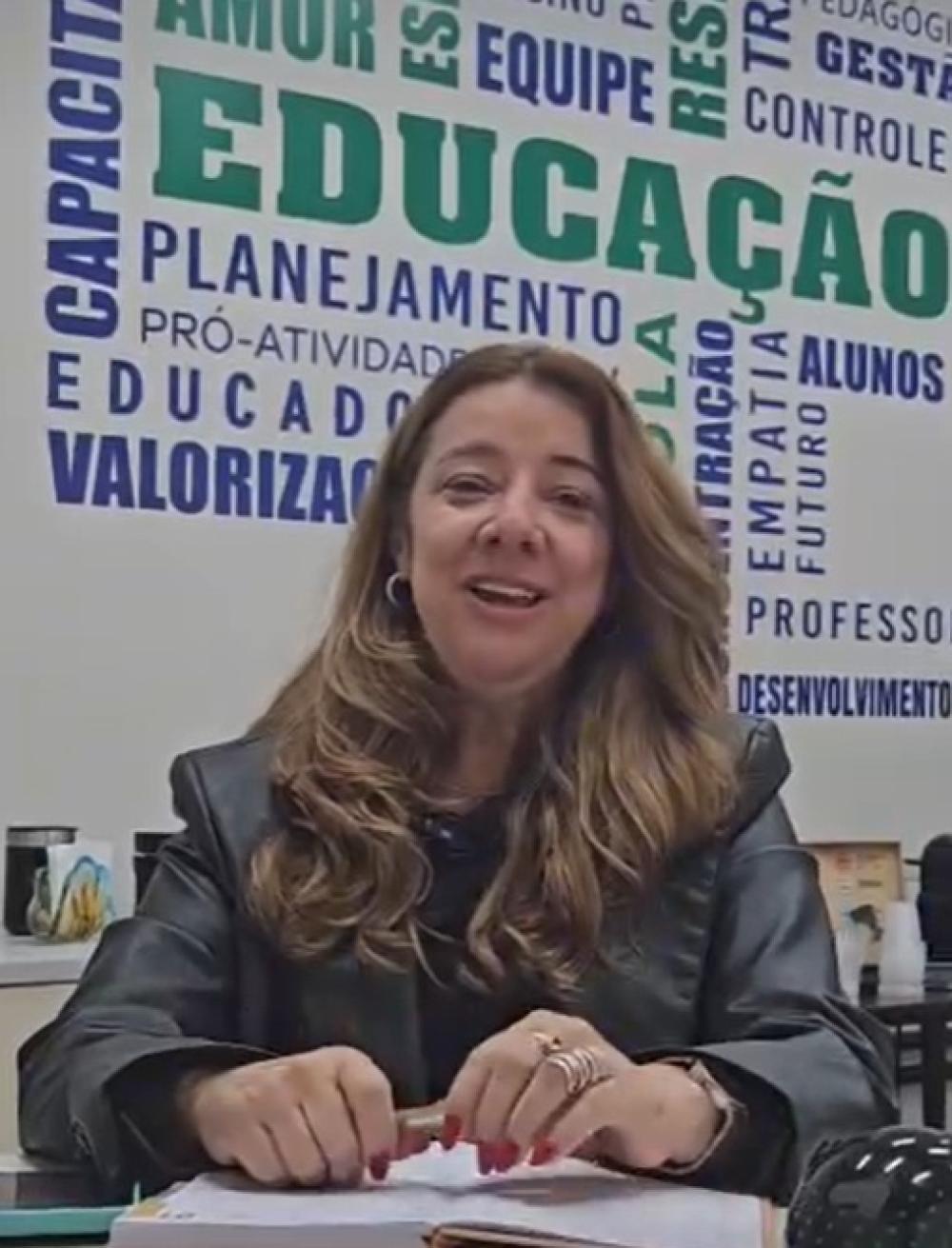 Diretora Geral de Educação Maraísa Rodrigues Silva Borba Vem Compartilhar uma Novidade